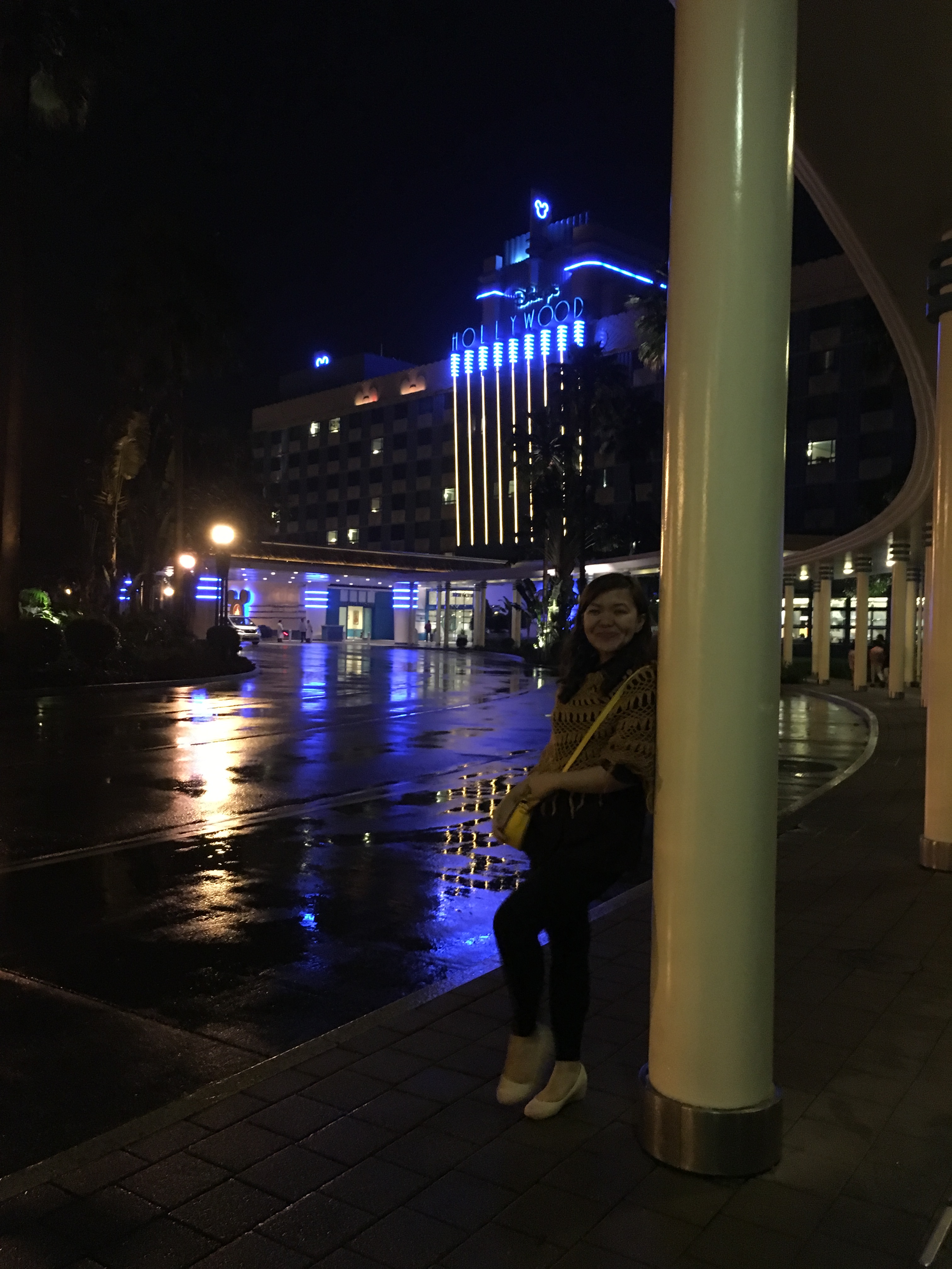 where ths bus stop is